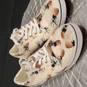 Vans Pineapple Print SZ 8.5